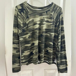Lola and Grace long sleeve army print with stars top